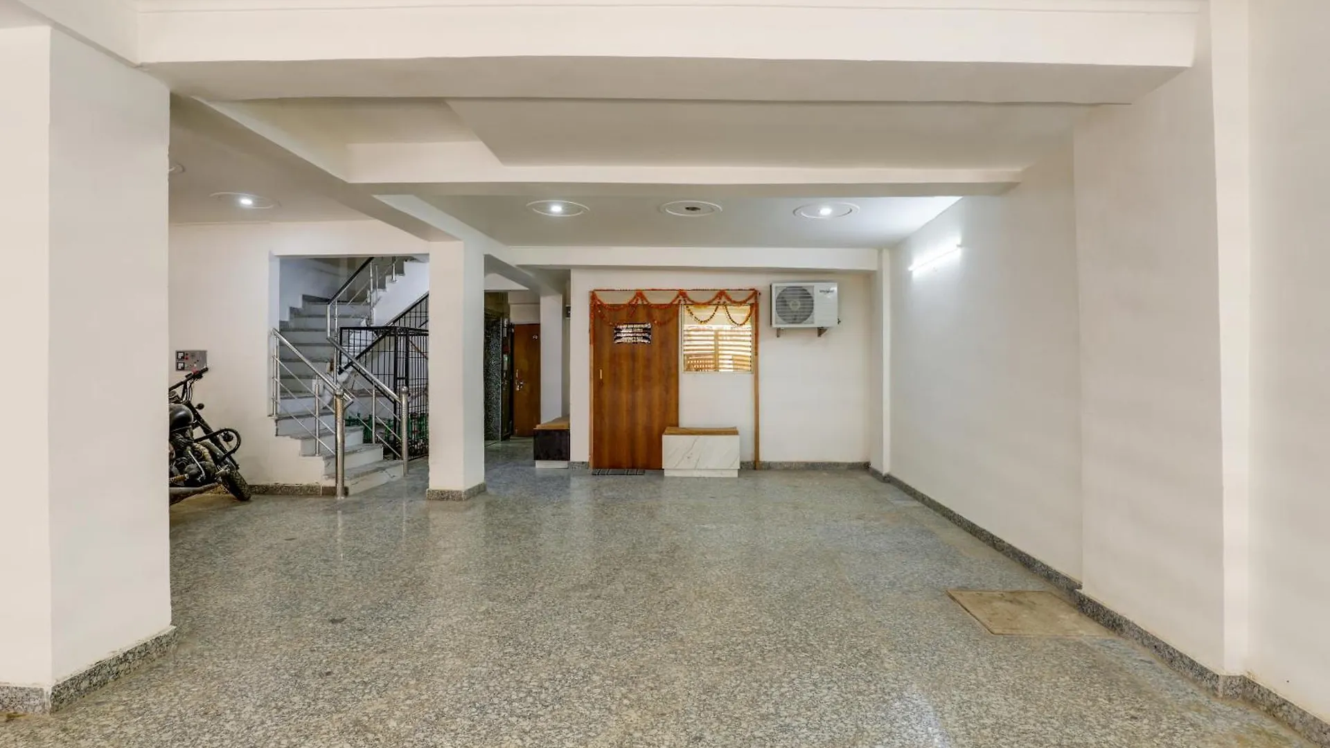 Peacefulhuts 2Bhk Nr Yashobhoomi Icc And Airport Apartment New Delhi 0*,  India